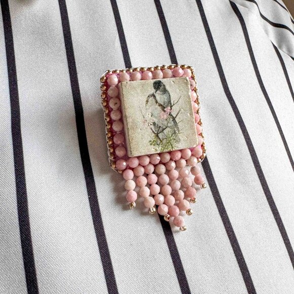 Handmade Pink Beaded Bird Brooch Vintage Style Statement Pin - Picture 12 of 13